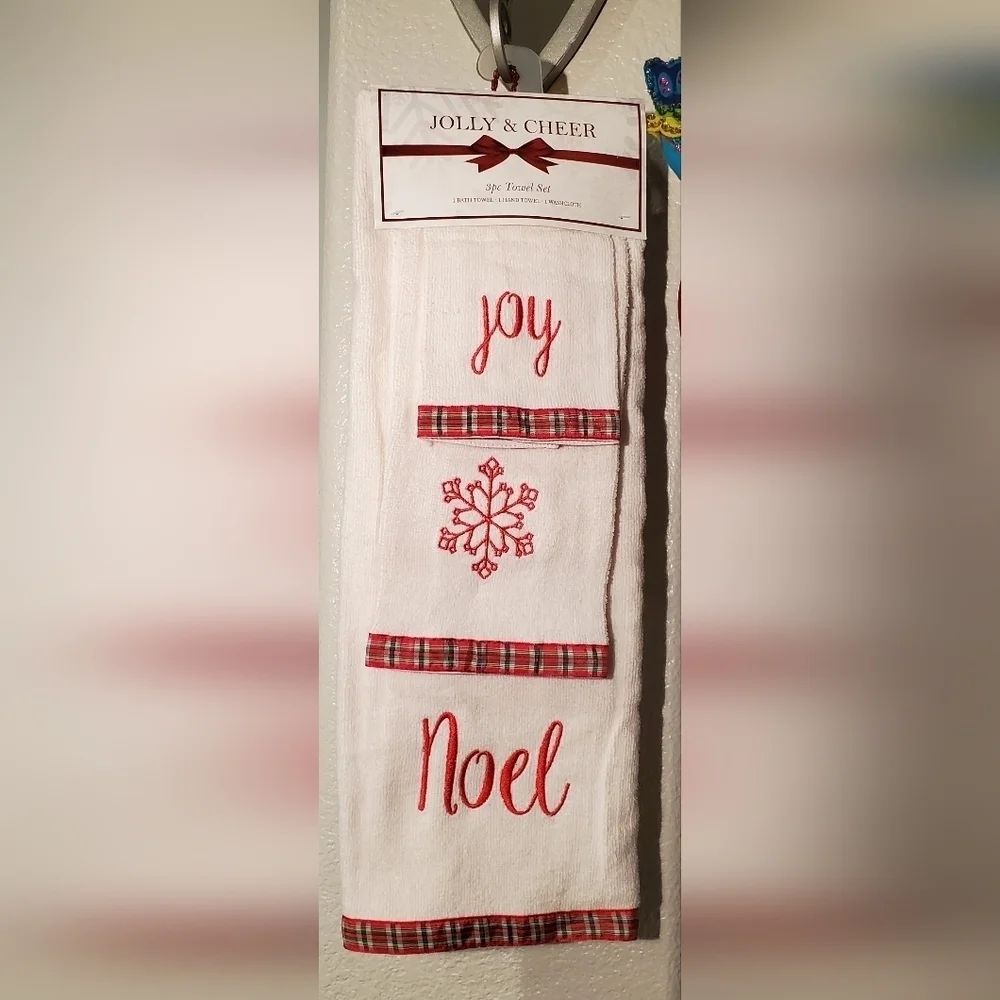 🍒 NEW 3 PC TOWEL SET